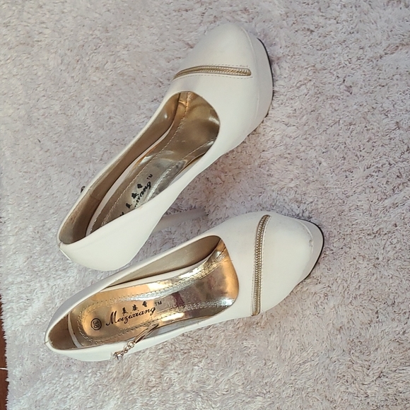 Stilettos - Picture 8 of 8